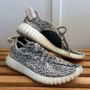 Adidas Yeezy Boost Sneakers